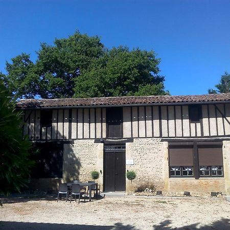 Les Gites De Castera Aire-sur-lʼAdour Buitenkant foto